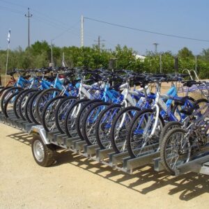 El remolque lleva 15 bicicletas
